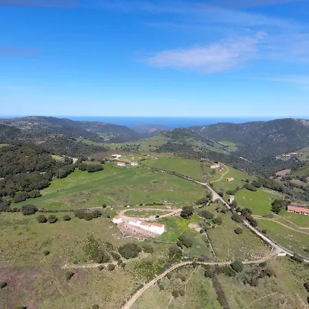 Stazzo La Capanna Guest house *