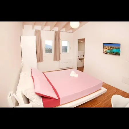 Konukevi Agriturismo La Capanna Buniccu